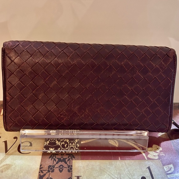 Bottega Veneta Intrecciato Leather Long Flap Wallet - Picture 2 of 15